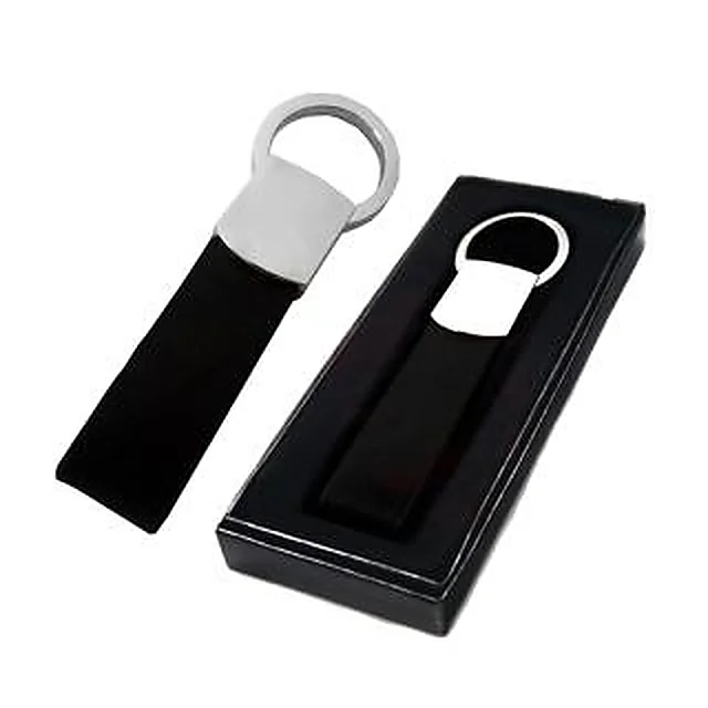 Chaveiro Metal com Detalhe em Couro Sintético